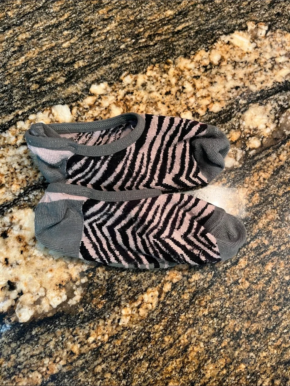 Vans ankle no show socks shoe size 6-8